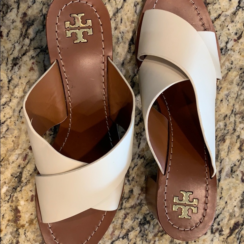 Tory Burch sandal in cream 9.5